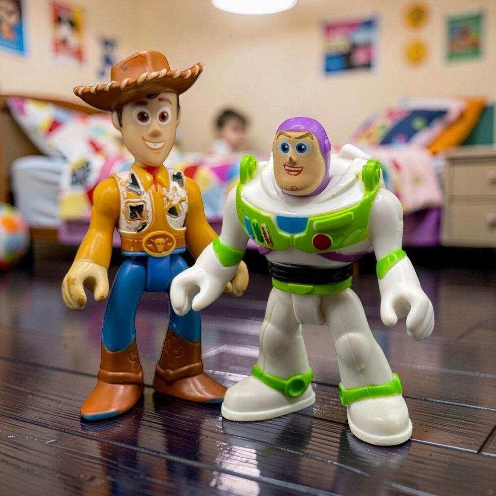 Fisher Price Imaginext Toy Story Buzz Light Year & Woody Action Figures 3” A6
